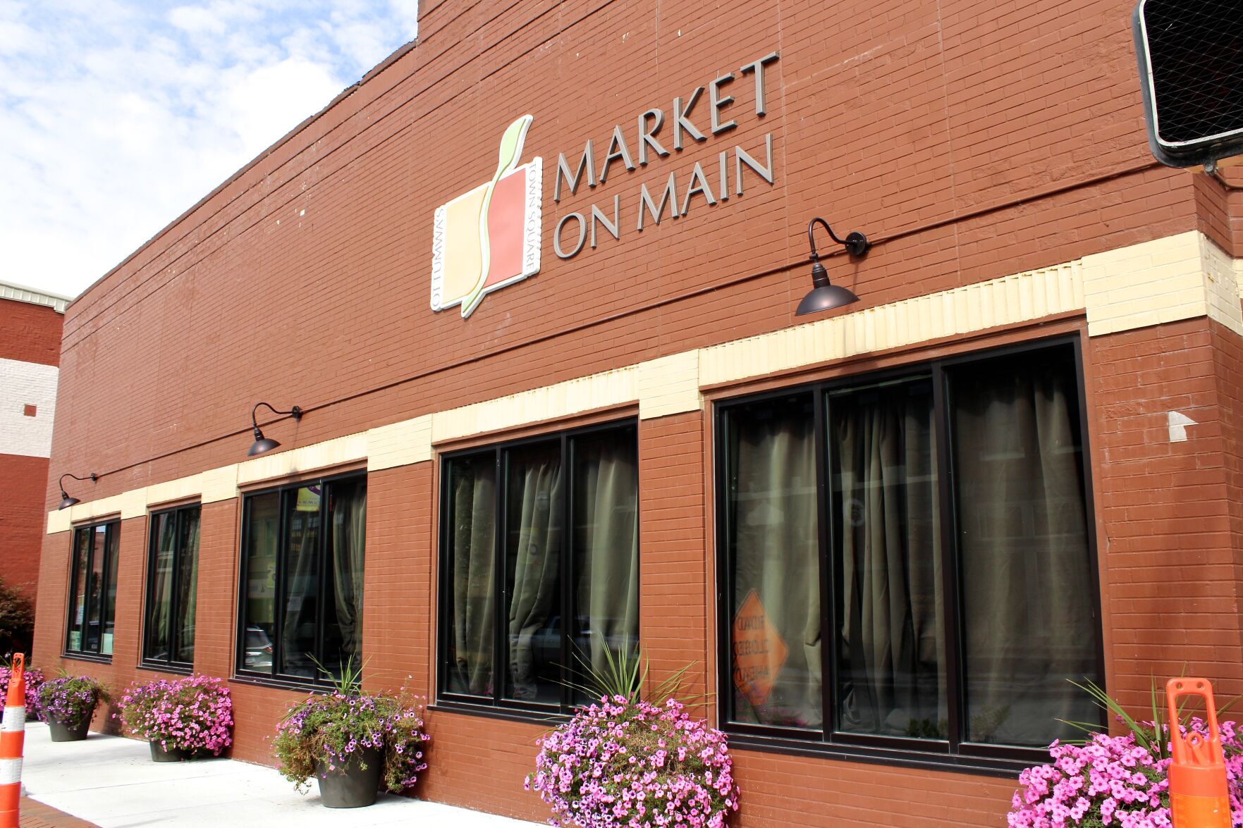 Market on Main building